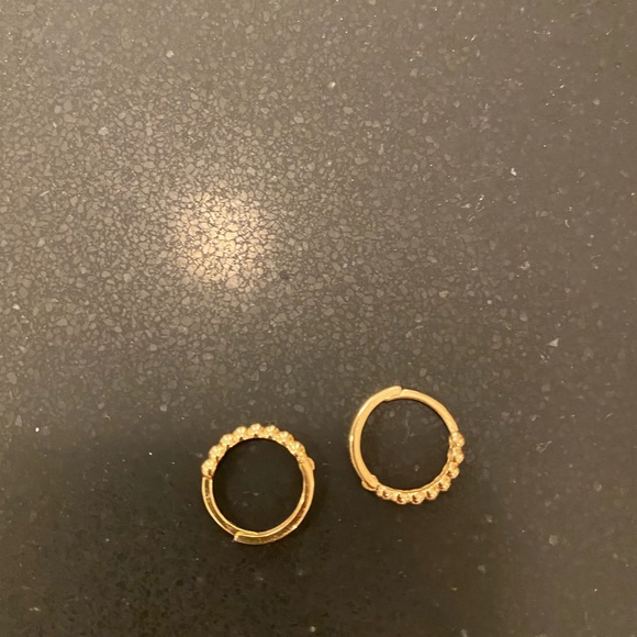 Mejuri 14K Gold Beaded Hoops - Picture 2 of 4